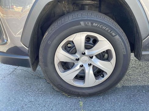 Used 2024 Toyota RAV4 LE FWD image 28