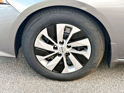 Used 2020 Nissan Altima 2.5 S FWD image 7