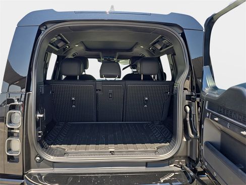 New 2025 Land Rover Defender 110 V8 image 12