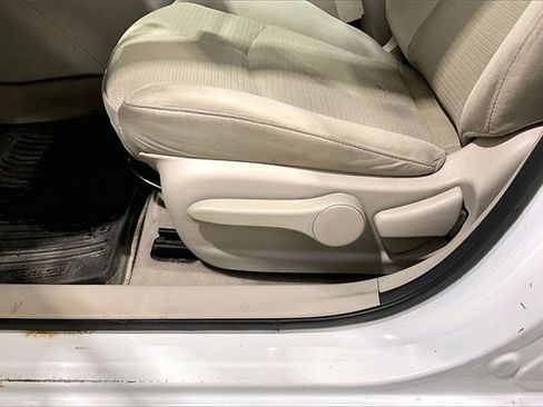 Used 2014 Nissan Sentra S image 19