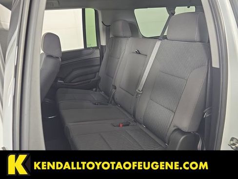 Used 2018 Chevrolet Suburban LS w/ All-Season Package image 20