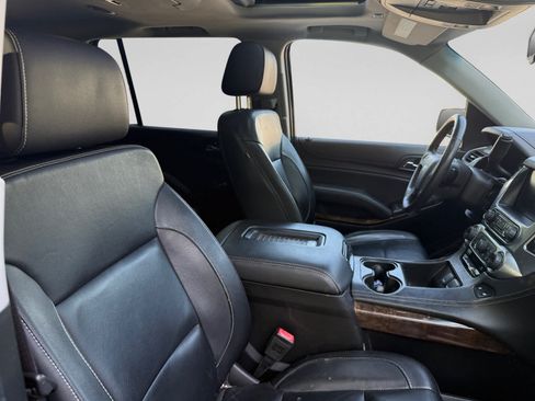 Used 2017 Chevrolet Suburban LT AWD/4WD image 20