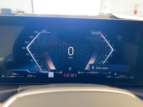 Used 2026 BMW 330i Sedan w/ Convenience Package image 23