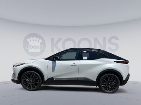 New 2026 Toyota C-HR AWD/4WD image 2