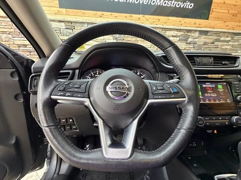 Used 2019 Nissan Rogue SL AWD/4WD image 17
