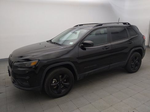 Used 2023 Jeep Cherokee Altitude Lux w/ Lux Elite Package AWD/4WD image 2
