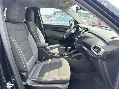 Used 2023 Chevrolet TrailBlazer LT w/ Convenience Package FWD image 28