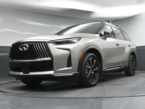 Used 2026 INFINITI QX60 Autograph w/ Dark Cargo Package AWD/4WD image 32