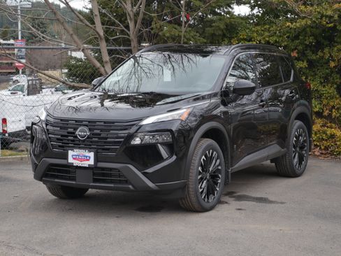 New 2026 Nissan Rogue Dark Armor image 2