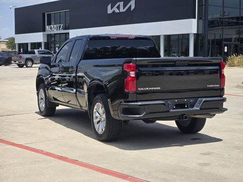 Used 2025 Chevrolet Silverado 1500 Custom RWD image 3