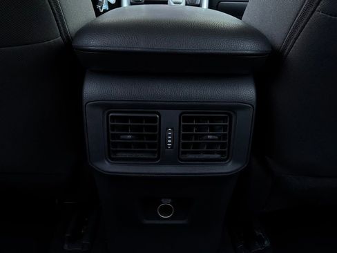 Used 2025 Toyota RAV4 LE AWD/4WD image 12