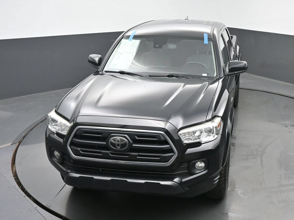 Used 2019 Toyota Tacoma SR5 RWD image 39