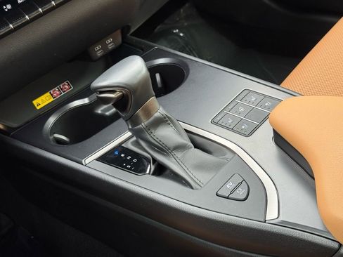 Used 2023 Lexus UX 250h FWD w/ Premium Package image 34