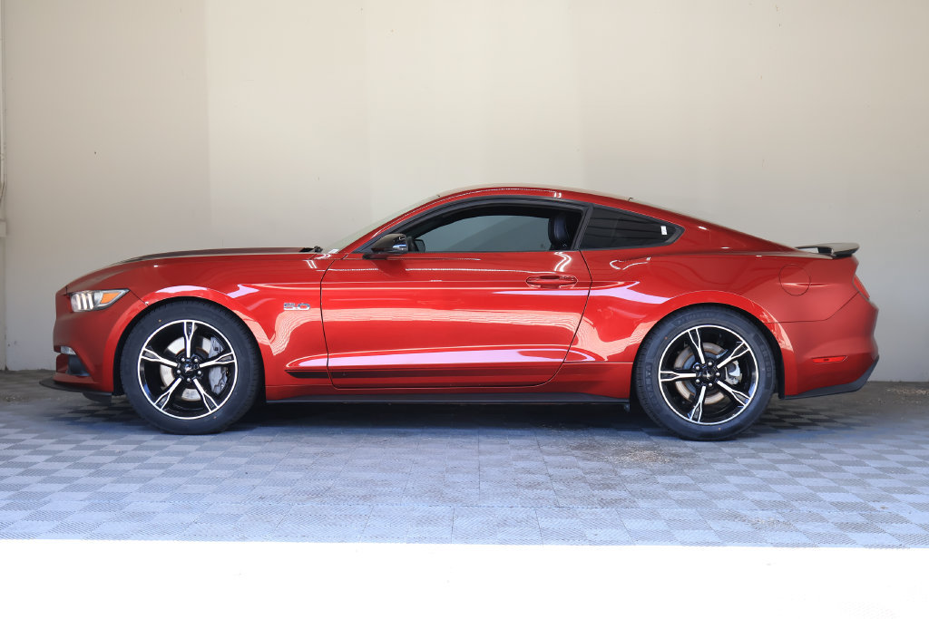 Used 2017 Ford Mustang GT Premium w/ Equipment Group 401A RWD image 7