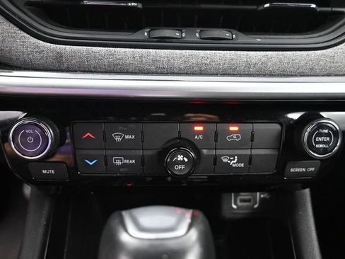 Used 2024 Jeep Compass Latitude AWD/4WD image 20