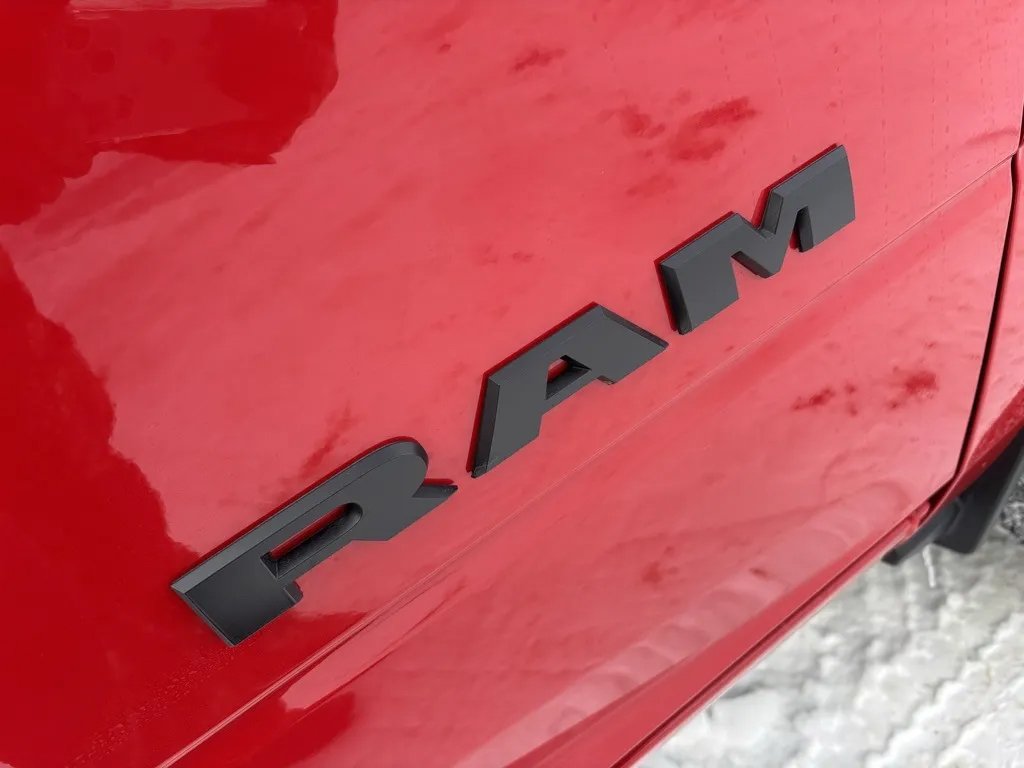 New 2026 RAM 2500 Big Horn AWD/4WD image 9