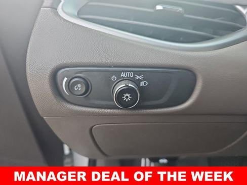 Used 2023 Chevrolet Malibu LS image 25