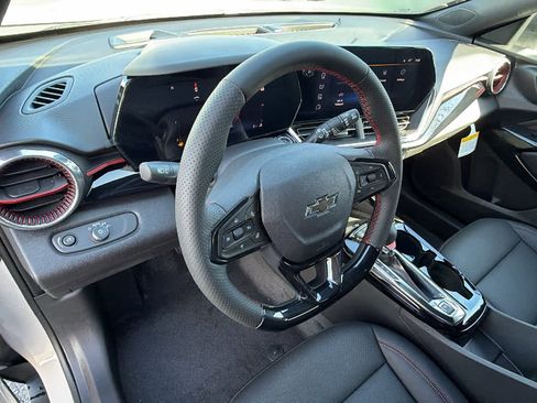 New 2026 Chevrolet Trax RS w/ Sunroof Package image 10