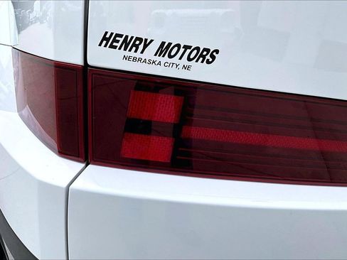 Used 2025 Hyundai Santa Fe Limited AWD/4WD image 25