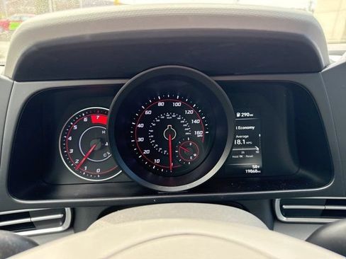 Used 2023 Hyundai Elantra SEL w/ Cargo Package FWD image 12