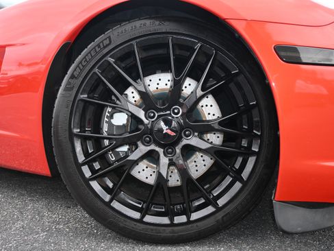 Used 2013 Chevrolet Corvette Convertible w/ 4LT Preferred Equipment Group image 13