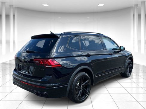 Certified 2024 Volkswagen Tiguan SE R-Line AWD/4WD image 3