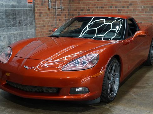 Used 2006 Chevrolet Corvette Coupe w/ Preferred Equipment Group image 7