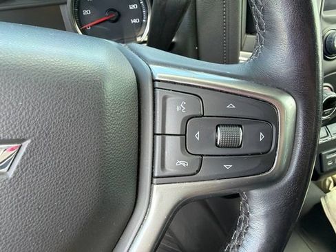 Used 2022 Chevrolet Silverado 1500 LT AWD/4WD image 18