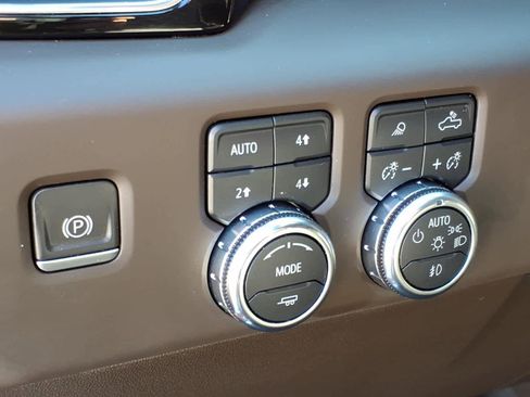 Certified 2023 GMC Sierra 1500 Denali w/ Denali Reserve Package image 6