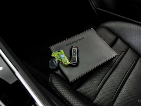 Used 2023 Porsche Panamera GTS AWD/4WD image 99