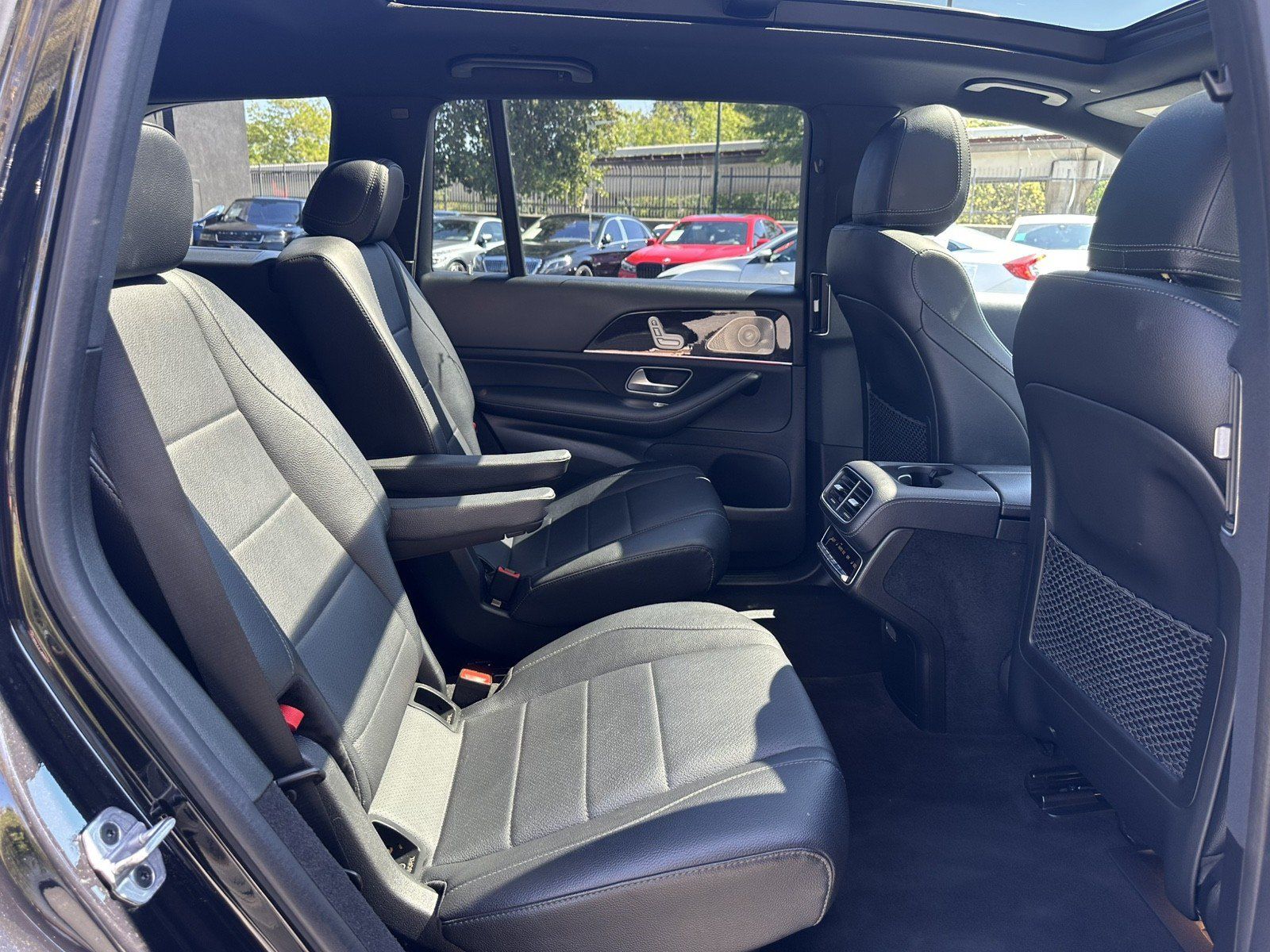 Used 2022 Mercedes-Benz GLS 450 4MATIC image 22