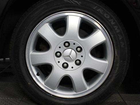 Used 2001 Mercedes-Benz CLK 320 Cabriolet image 25