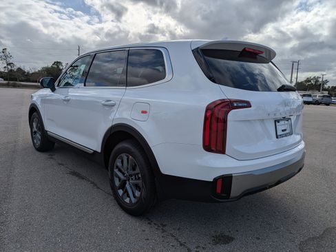 New 2025 Kia Telluride LX image 7