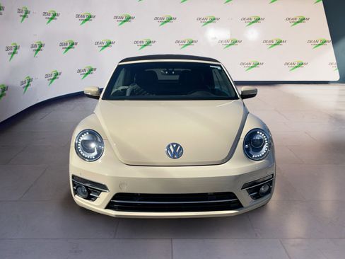 Used 2019 Volkswagen Beetle 2.0T Final Edition SEL image 2