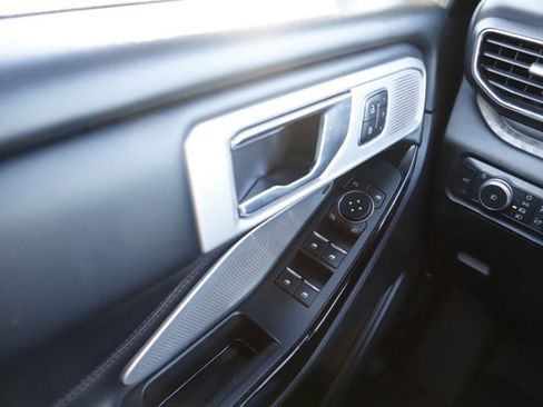 Used 2021 Ford Explorer Platinum w/ Equipment Group 601A image 26