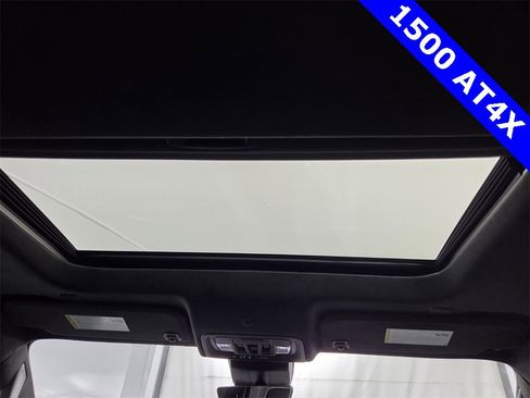 Used 2024 GMC Sierra 1500 AT4X image 23