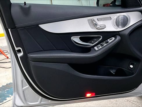 Used 2015 Mercedes-Benz C 300 4MATIC Sedan image 21