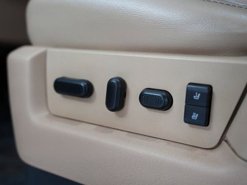 Used 2014 Ford F150 Lariat w/ Lariat Chrome Package image 45