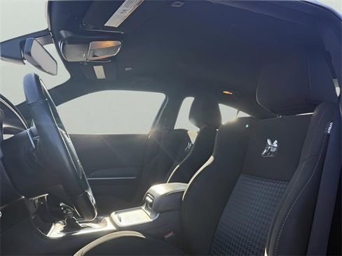 Used 2020 Dodge Charger Scat Pack w/ Dynamics Package image 10