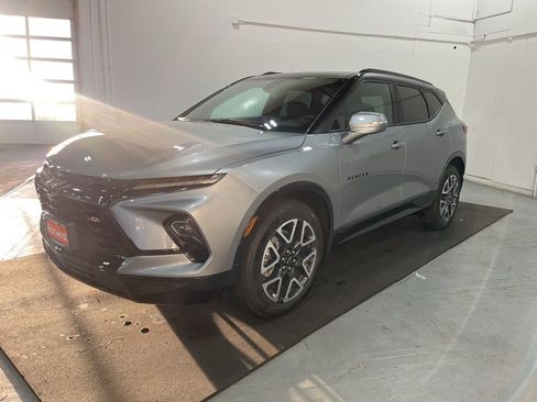 New 2025 Chevrolet Blazer RS w/ Driver Confidence II Package image 3