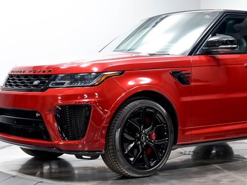Used 2022 Land Rover Range Rover Sport SVR Carbon Edition AWD/4WD image 4