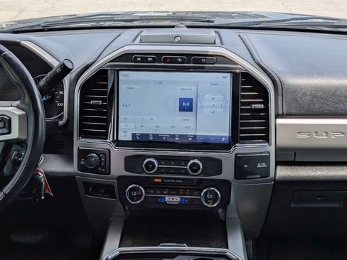 Used 2022 Ford F250 Lariat w/ Chrome Package AWD/4WD image 16