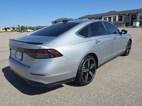 Used 2024 Honda Accord Sport image 13