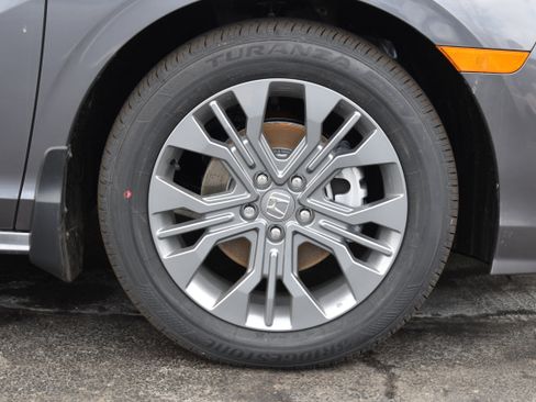 New 2026 Honda Odyssey Touring image 10