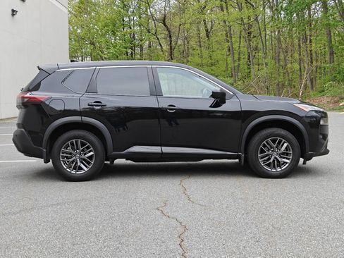 Used 2021 Nissan Rogue S AWD/4WD image 3