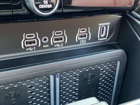 Used 2026 RAM 3500 Limited image 27