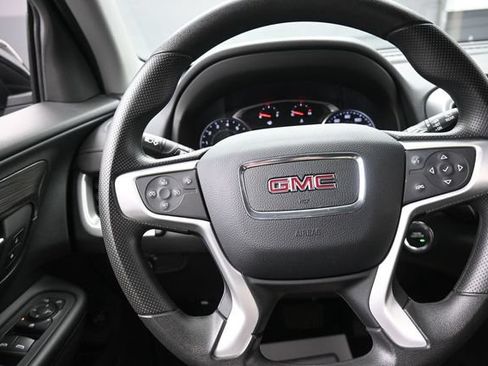 Used 2023 GMC Terrain SLE w/ Driver Convenience Package FWD image 8