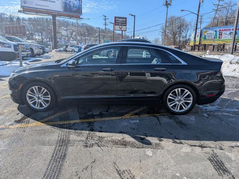Used 2015 Lincoln MKZ AWD image 4
