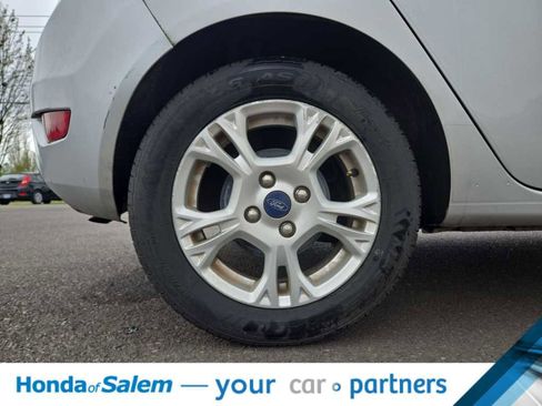 Used 2015 Ford Fiesta SE image 18