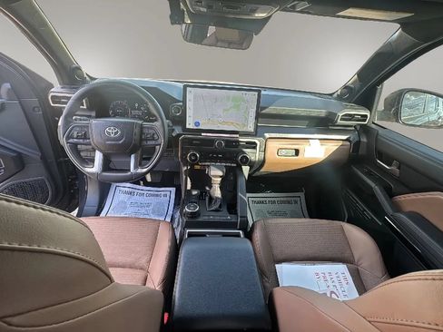 Used 2026 Toyota 4Runner Limited AWD/4WD image 17